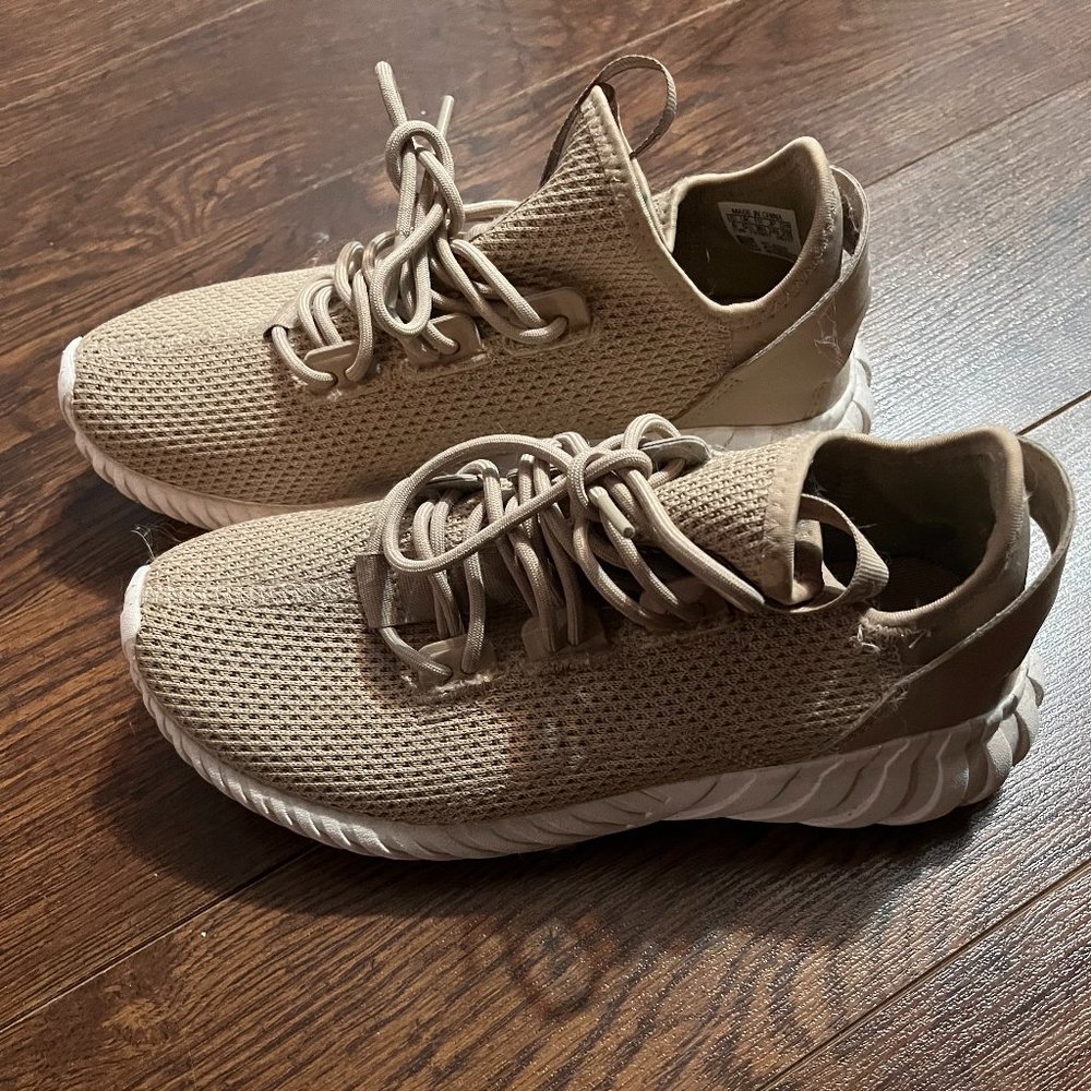 khaki adidas tubular doom sock size 6 like new